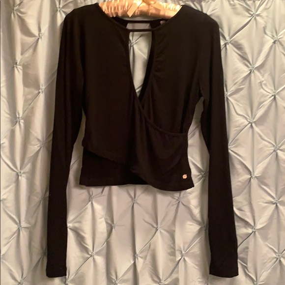 Set of 2 Longsleeve Fabletics Tops - Picture 1 of 4